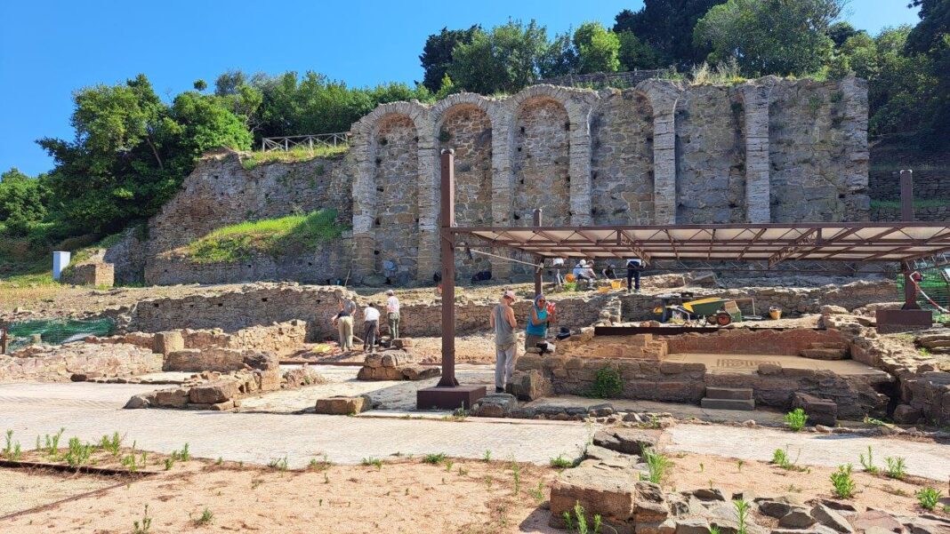 scavi acropoli populonia