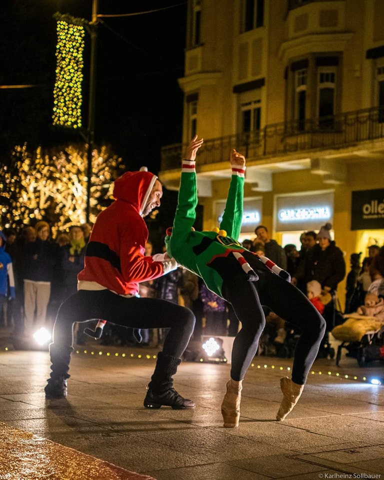 Villaggio di babbo natale villa fabbricotti